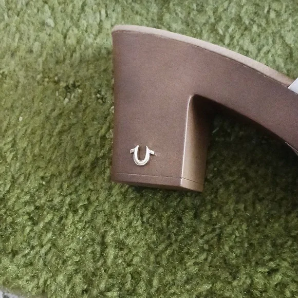 True Religion Heels - Picture 3 of 4